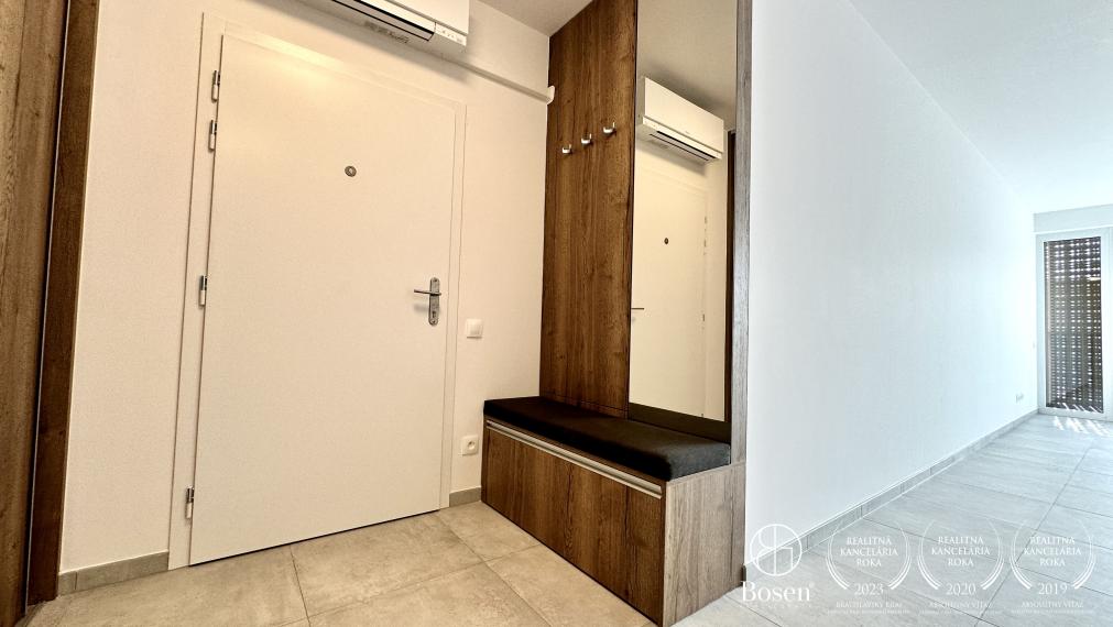 BOSEN | PRENAJATÉ 3 izbový byt s garážovým státím v novostavbe pri Mýte