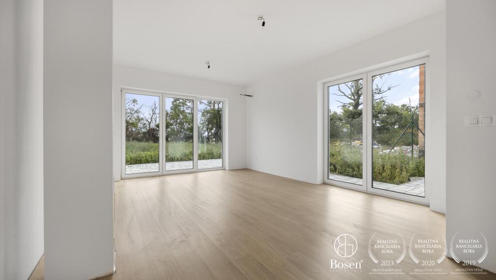 B7 -Prízemný 4 izbový RD v lokalite Slnečné záhrady-Hubice