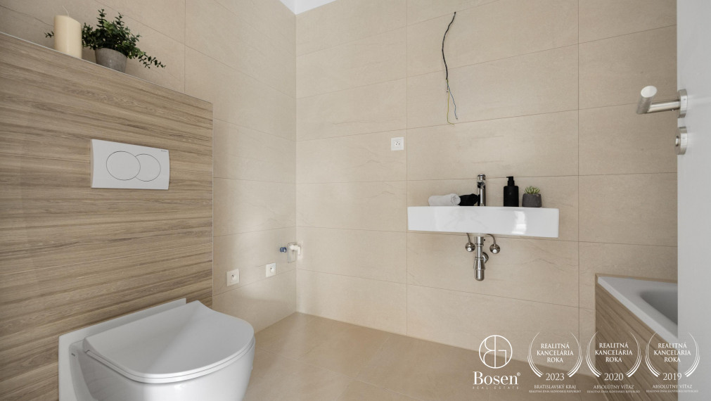 B4 -Prízemný 4 izbový RD v lokalite Slnečné záhrady-Hubice