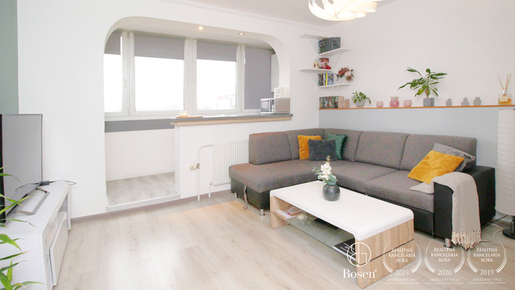 BOSEN | 2 izbový byt s lodžiou, v pokojnom prostredí Petržalky - Strečnianska ulica