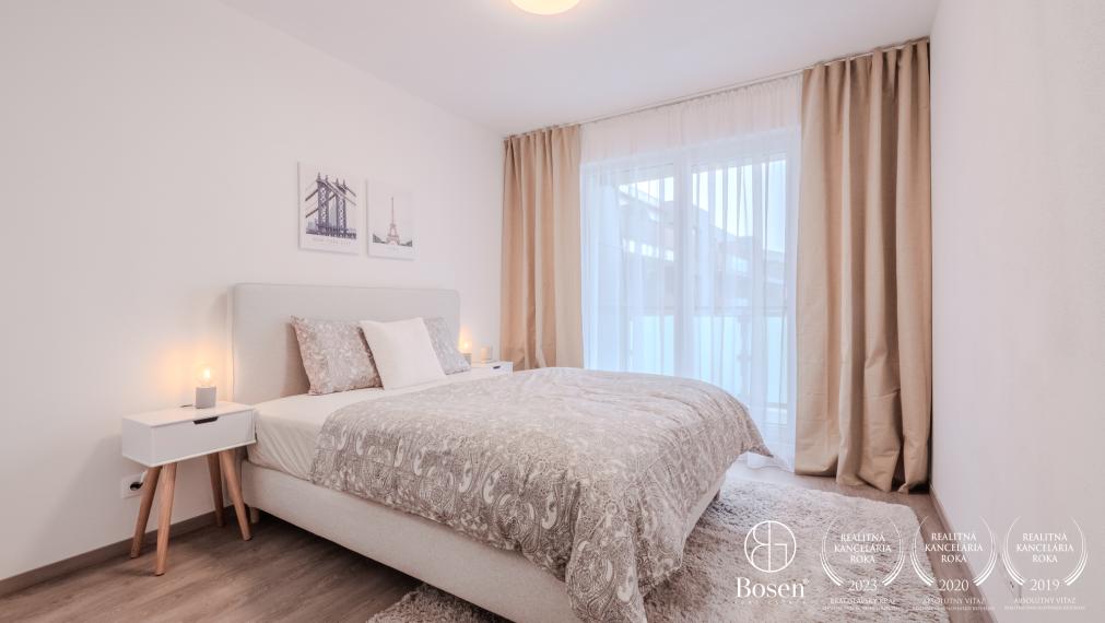 BOSEN | Rezervované - Prenájom zariadený 2i byt s balkónom a garážovým státím, 54 m2, Rezidencia Tabáň, Nitra