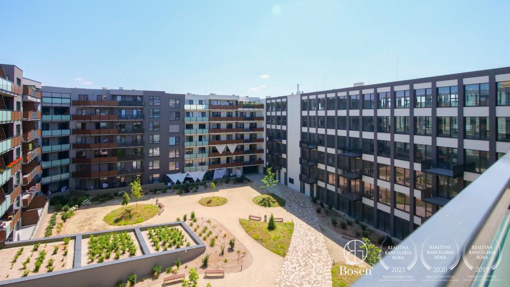 BOSEN | Rezervované - Prenájom zariadený 2i byt s balkónom a garážovým státím, 54 m2, Rezidencia Tabáň, Nitra