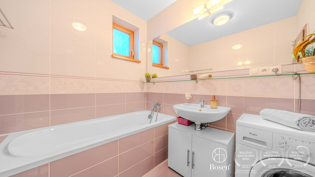 BOSEN | 4-izb rodinný dom 133m2 v Rači, súkromná ulica