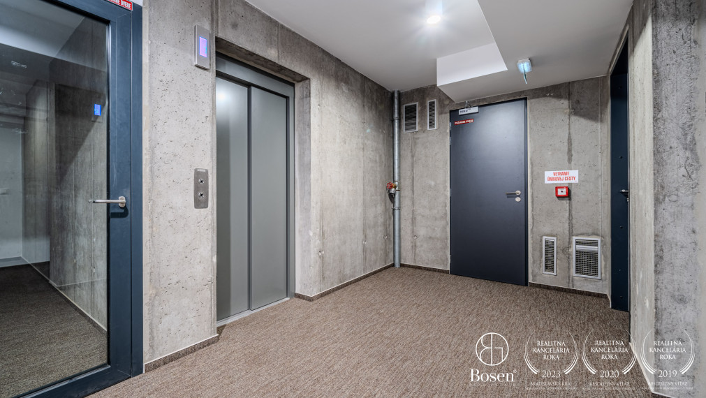 BOSEN | Nadštandardný 3 izbový byt s veľkou terasou a skladom v projekte FLAT 75, Petržalka, 110 m2