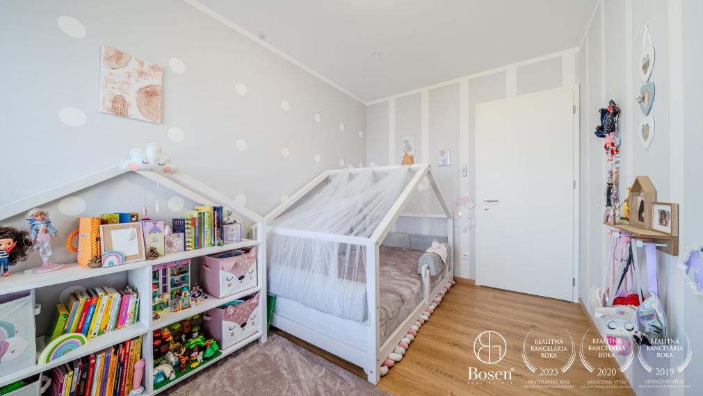 BOSEN | Nadštandardný 3 izbový byt s veľkou terasou a skladom v projekte FLAT 75, Petržalka, 110 m2