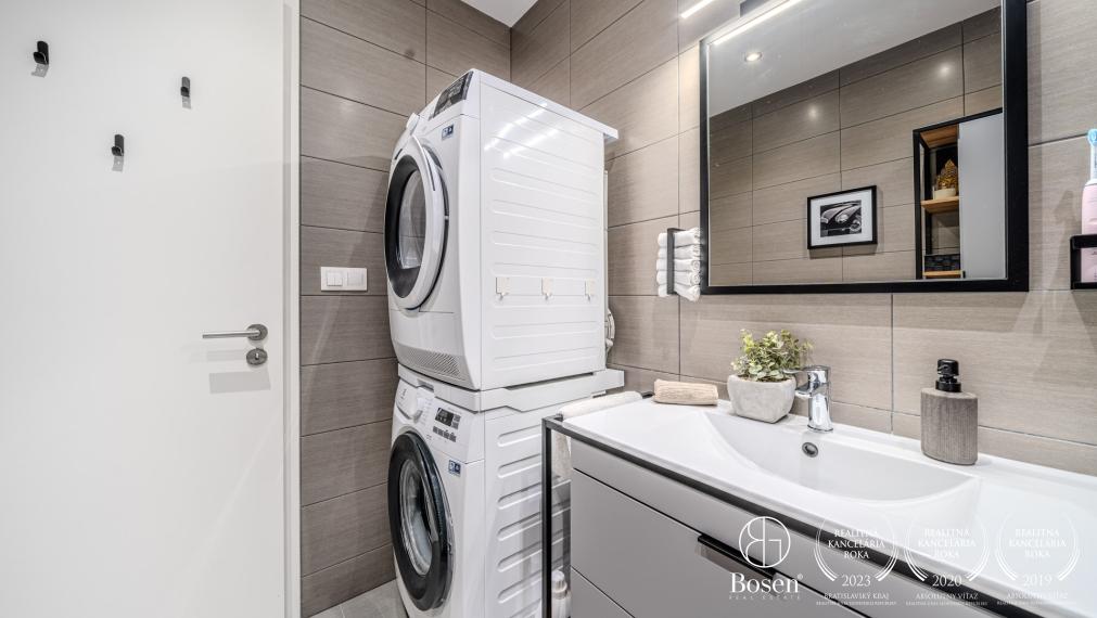 BOSEN | Nadštandardný 3 izbový byt s veľkou terasou a skladom v projekte FLAT 75, Petržalka, 110 m2