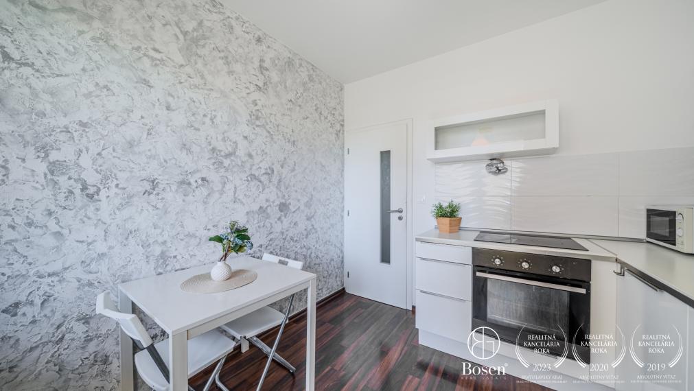 PREDANÉ - BOSEN | 3 izbový byt s loggiou, Petržalka, 73 m2