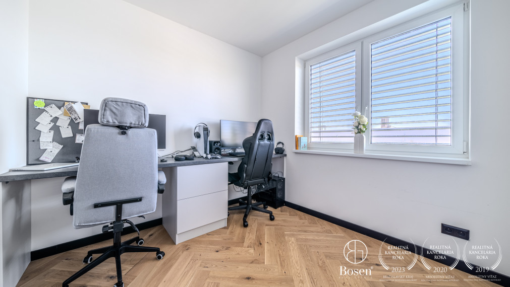 BOSEN | Zariadený 4.izb.byt s terasou, vlastnou garážou a parkingom, Malinovo, 103 m2