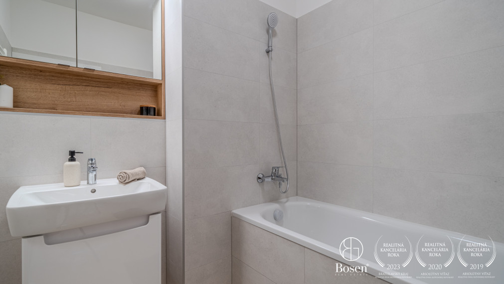 BOSEN | Zariadený 3 izb. byt s parkovacím miestom a balkónom v novostavbe SEPTIMO 2, Údernícka, Petržalka, 67 m2