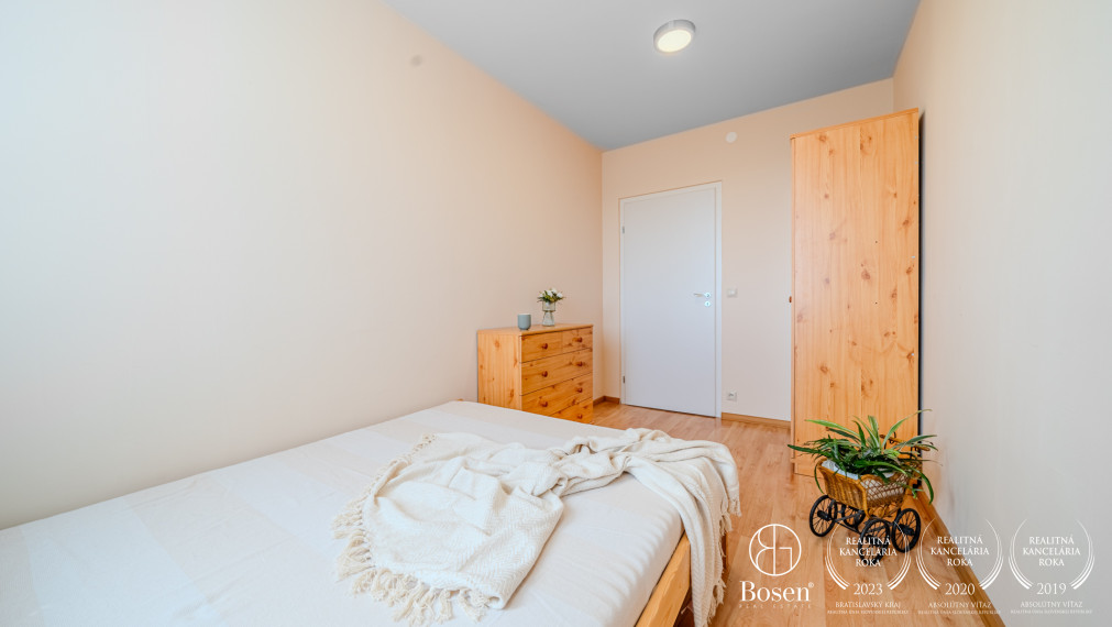 BOSEN | 4 izbový  byt s novou kuchyňou v Piešťanoch