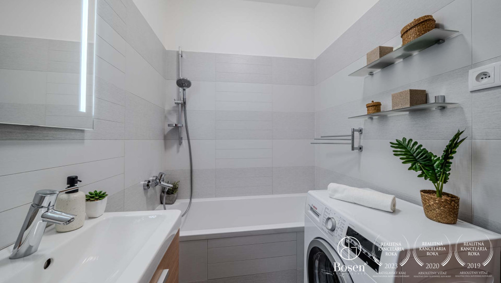 BOSEN | Na predaj zrekonštruovaný 3 izbový byt, Petržalka, ul. Blagoevova