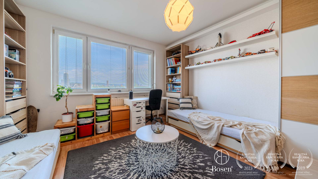 BOSEN | Na predaj zrekonštruovaný 3 izbový byt, Petržalka, ul. Blagoevova