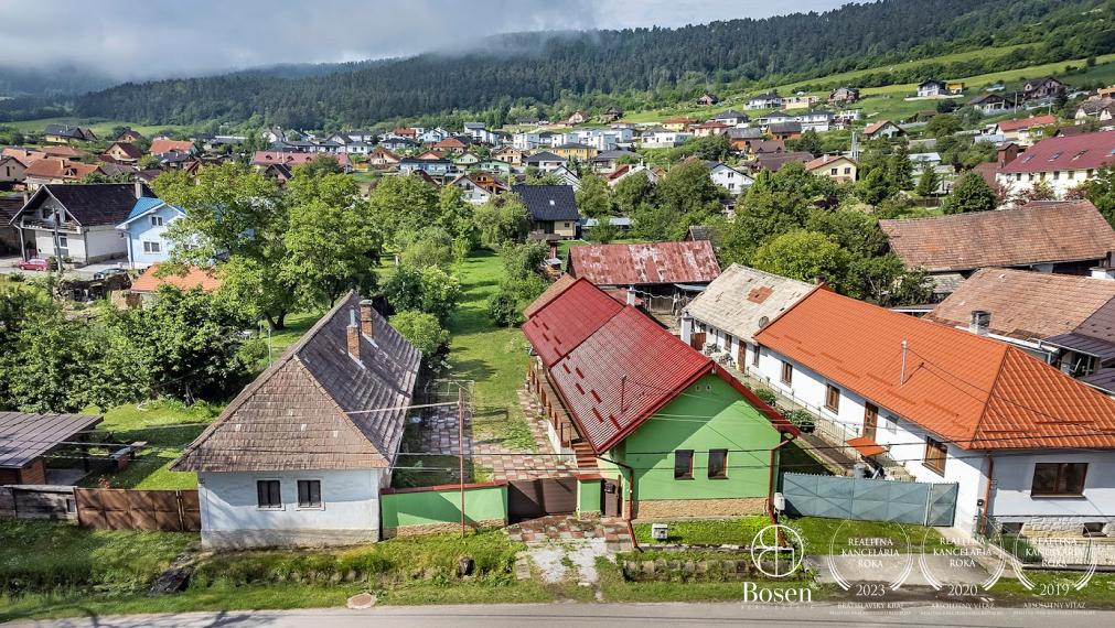 BOSEN |  REZERVOVANY príjemný vidiecky dom s rozsiahlym pozemkom 1251m2