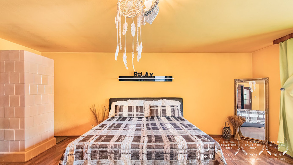 BOSEN |  REZERVOVANY príjemný vidiecky dom s rozsiahlym pozemkom 1251m2