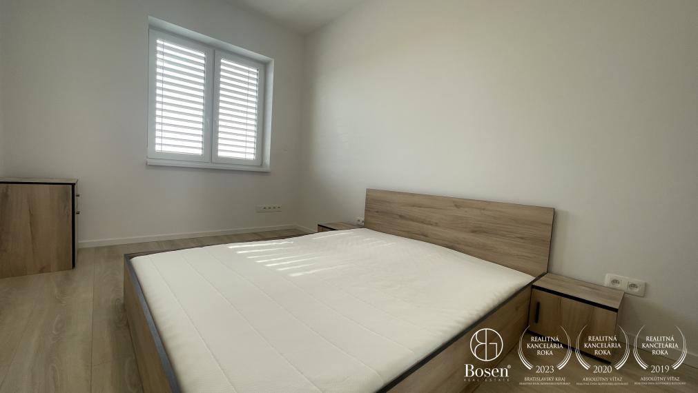 BOSEN | Zariadený trojizbový byt v dvojdome v novej tichej lokalite, Miloslavov, Liesková, 425 m2