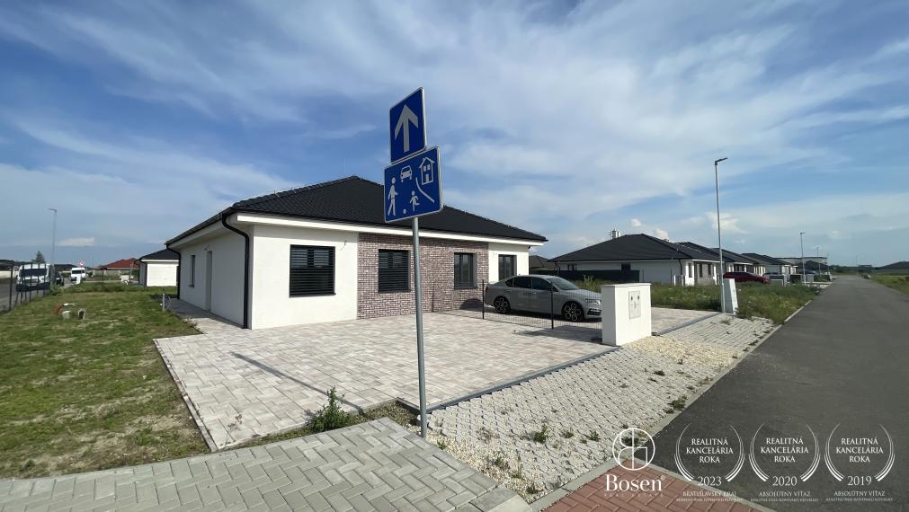 BOSEN | Zariadený trojizbový byt v dvojdome v novej tichej lokalite, Miloslavov, Liesková, 425 m2