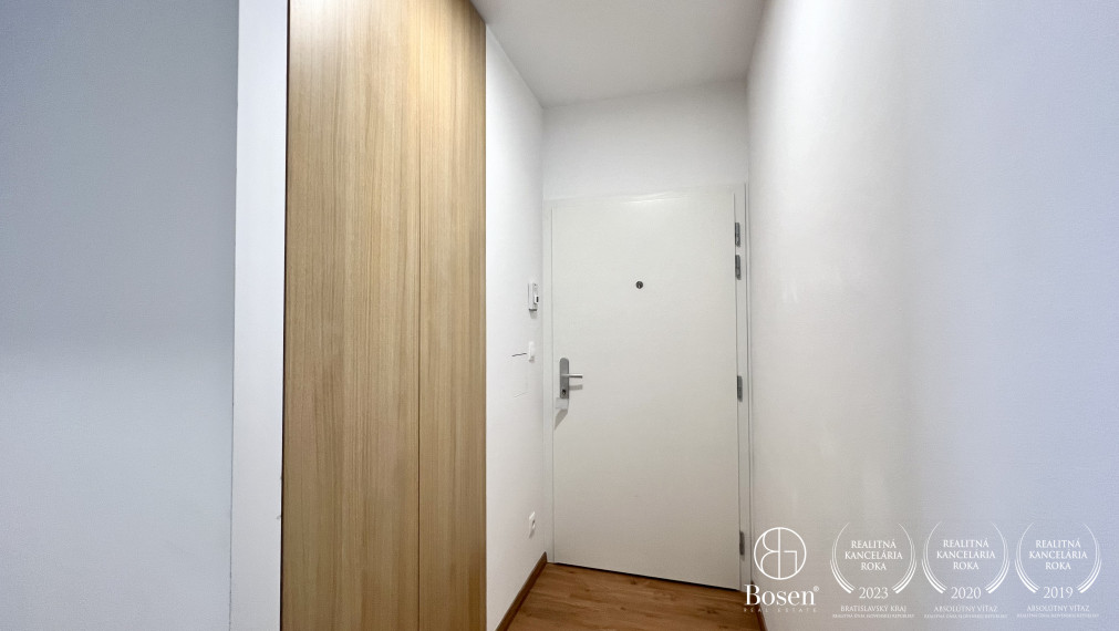 BOSEN I Prenajaté kompletne zariadeného bytu v novostabe Discovery Residence