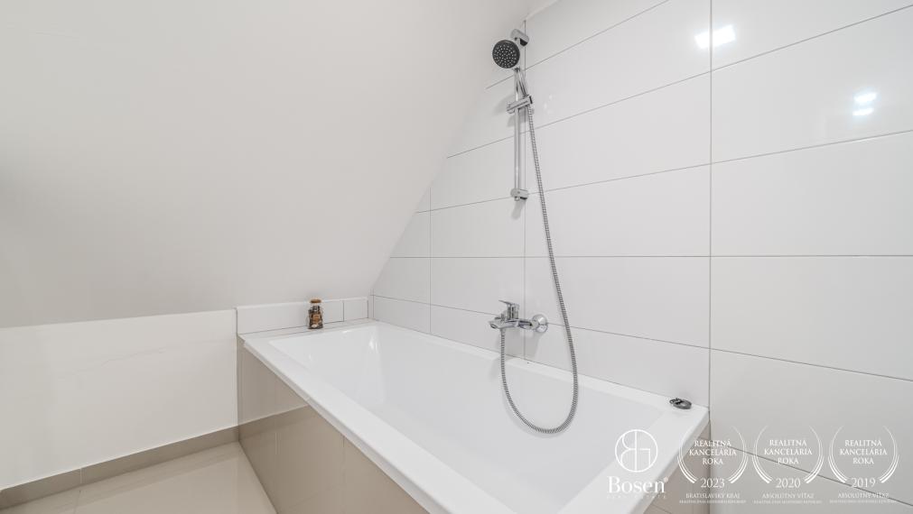 BOSEN | 4 izbový rodinný dom za cenu bytu v Bratislave, Karlova Ves