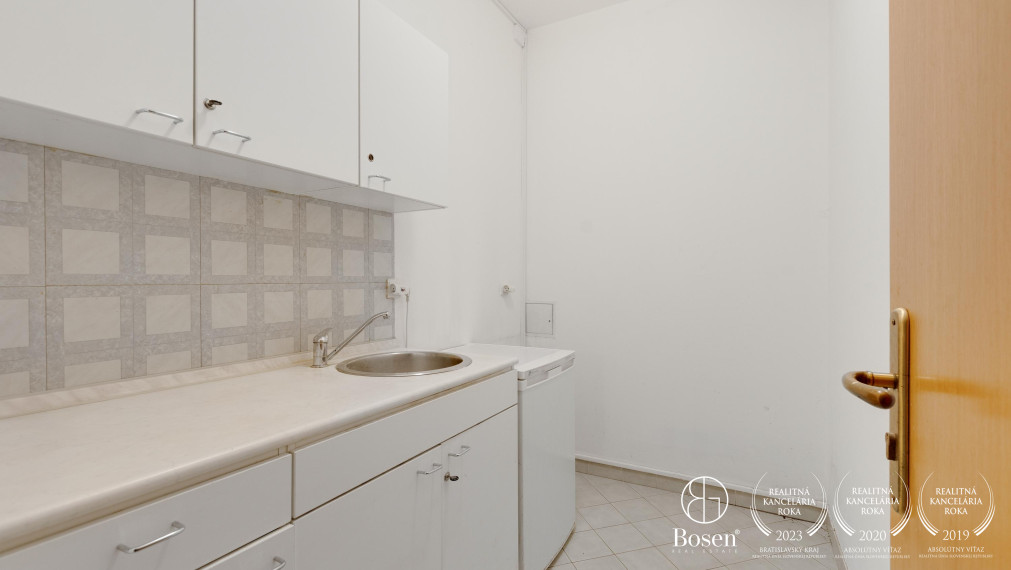 BOSEN | Prenájom kancelárskeho priestoru, Čajakova 13, Bratislava 1 – Staré Mesto