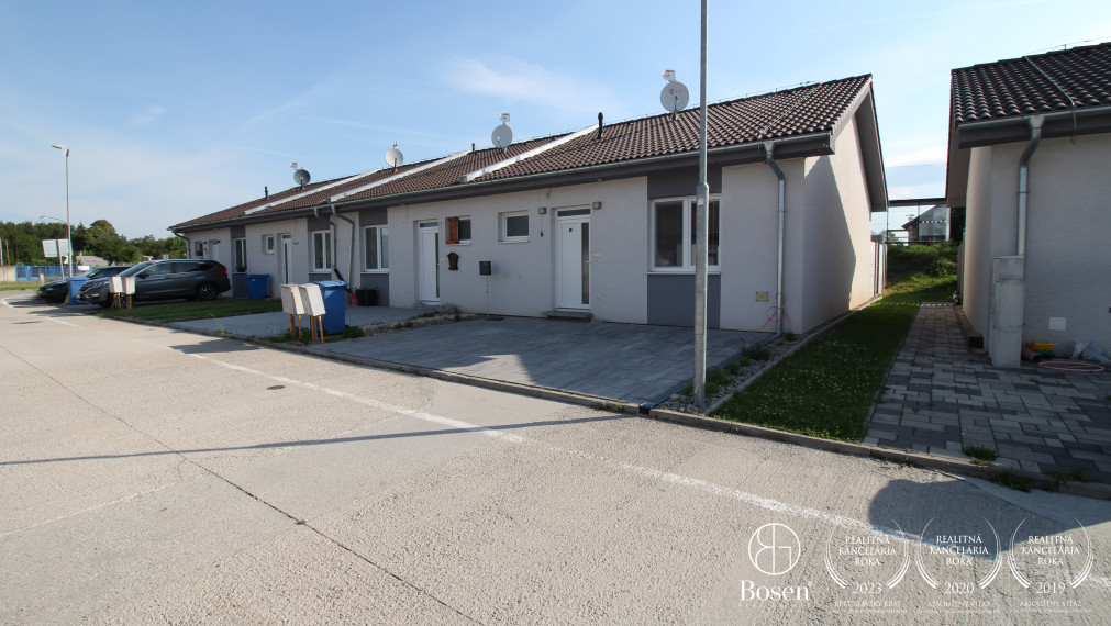 BOSEN| Na prenájom rodinný dom, Rohožník