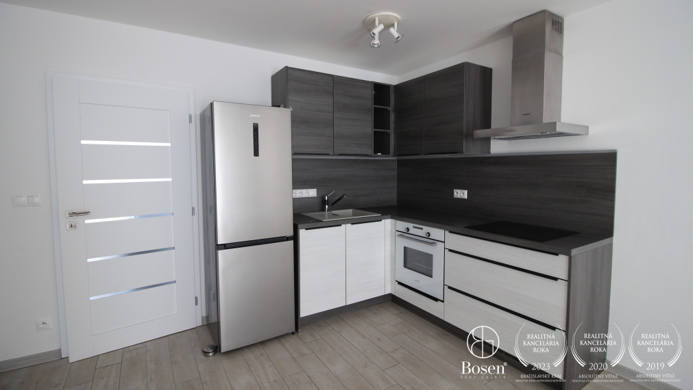 BOSEN| Na prenájom rodinný dom, Rohožník