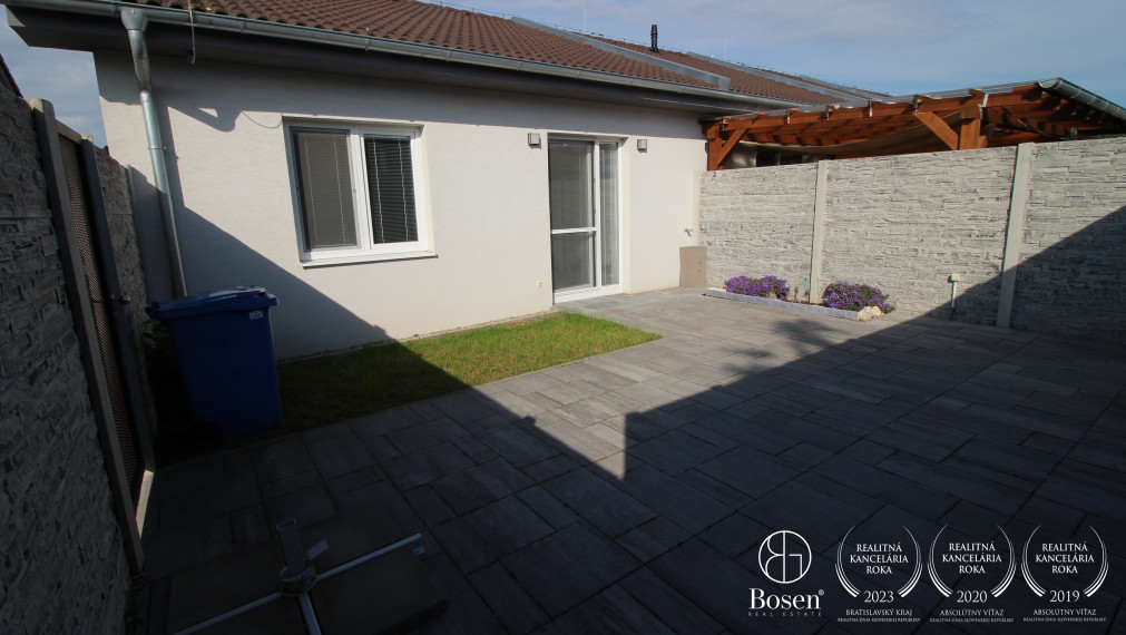 BOSEN| Na prenájom rodinný dom, Rohožník