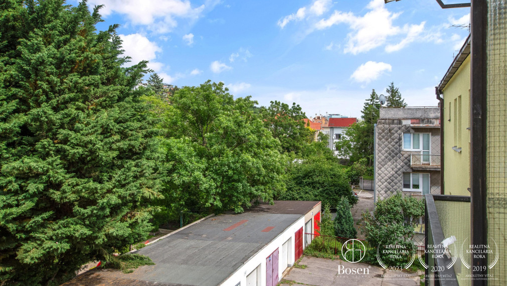 PREDANÉ - BOSEN | 3 izbový byt v blízkosti nábrežia Dunaja, 80 m2, Staré Mesto