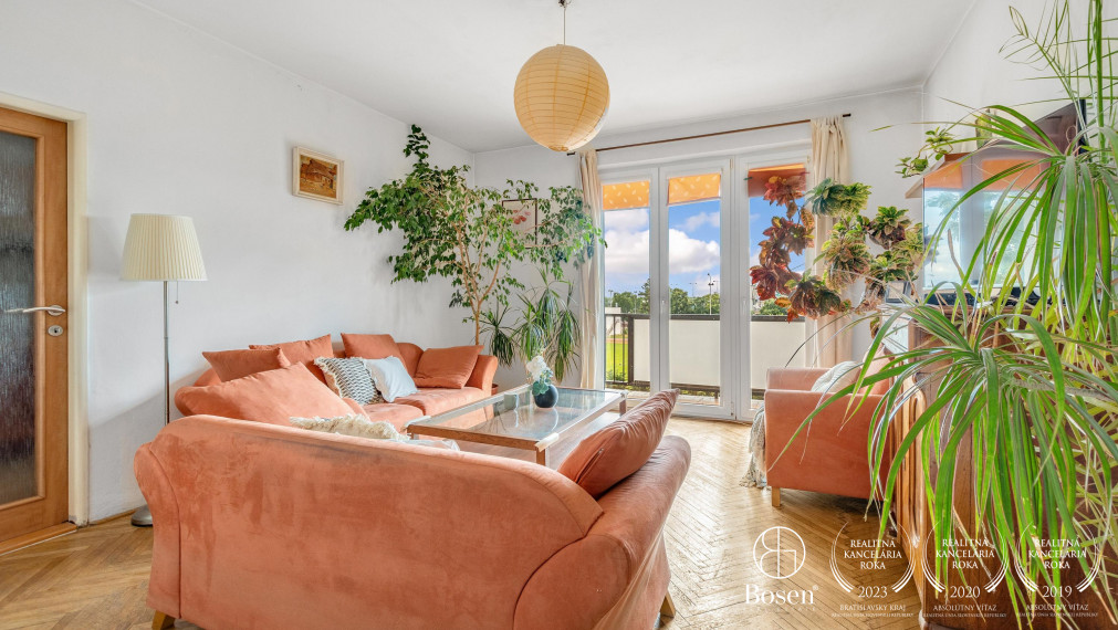 PREDANÉ - BOSEN | 3 izbový byt v blízkosti nábrežia Dunaja, 80 m2, Staré Mesto