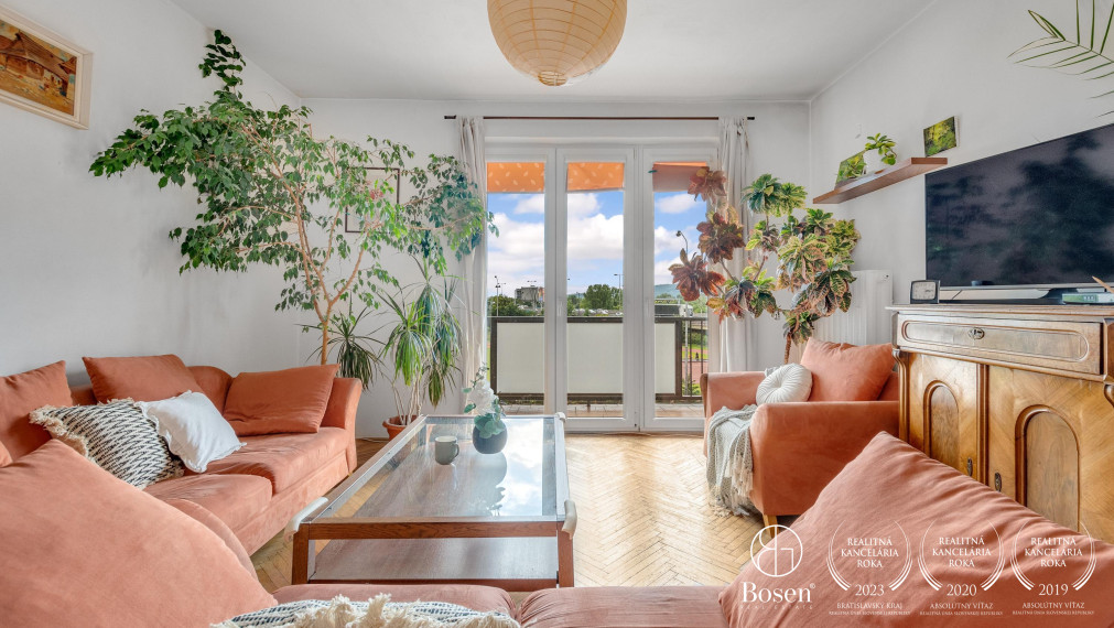 PREDANÉ - BOSEN | 3 izbový byt v blízkosti nábrežia Dunaja, 80 m2, Staré Mesto