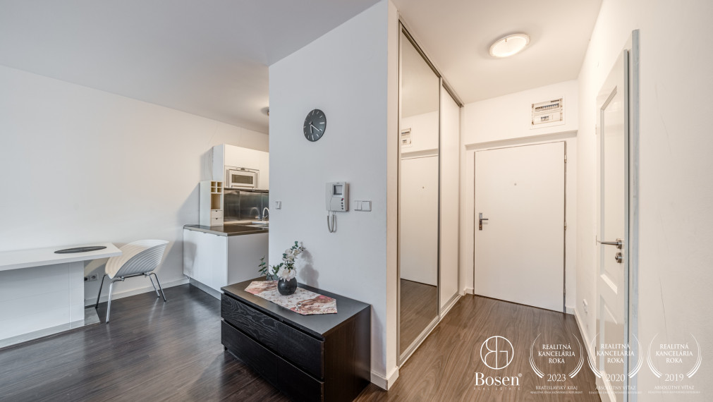 BOSEN |  klimatizovaný 2 izbový byt v Bratislave - Ružinov, komplex Koloseo