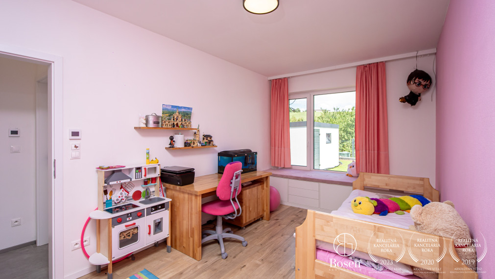 REZERVOVANÉ | BOSEN | 4 izbová novostavba rodinného domu - Trenčianske Mitice