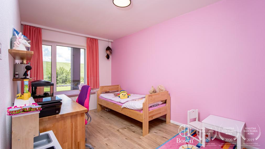 REZERVOVANÉ | BOSEN | 4 izbová novostavba rodinného domu - Trenčianske Mitice