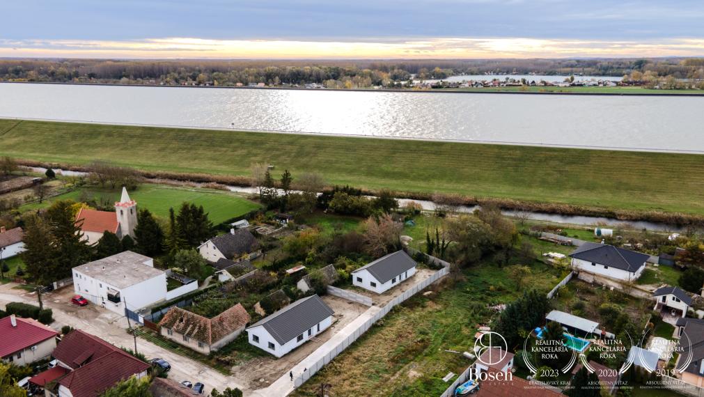 BOSEN | Novostavba 4 izbového bungalovu s pozemkom 500 m2, Horný Bar