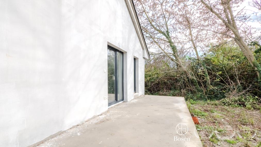 BOSEN | Novostavba 4 izbového bungalovu s pozemkom 500 m2, Horný Bar