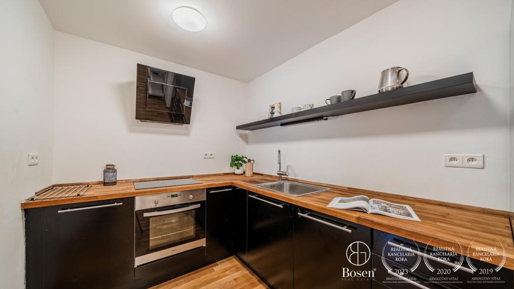 REZERVOVANÉ -  BOSEN | 2 izbový byt pri OC Eurovea v Starom Meste, Klemensova, 59,02m2