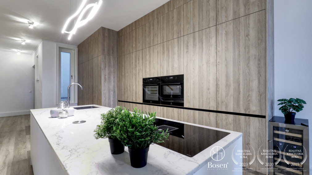 BOSEN | 4-izb. mezonet, 217m2 + 83m2 terasa, Palác Motešických