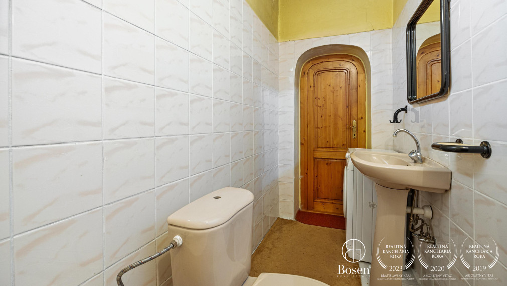 BOSEN | REZERVOVANÉ!! Na predaj domček vhodný na trvalé bývanie ako aj chalupa, Závod