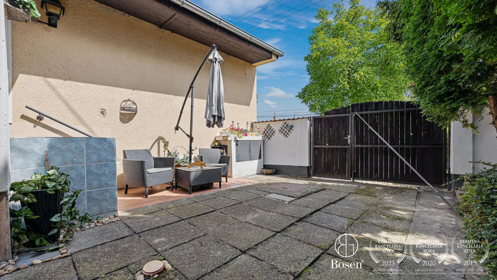 BOSEN | REZERVOVANÉ!! Na predaj domček vhodný na trvalé bývanie ako aj chalupa, Závod