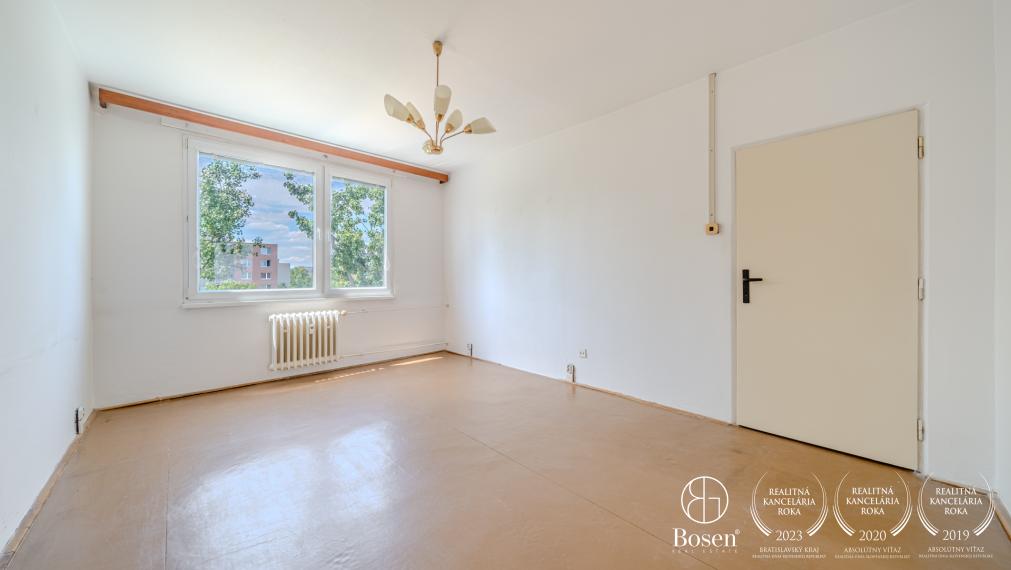 3,5 izbový byt s balkónom v tesnej blízkosti parku Ostredky