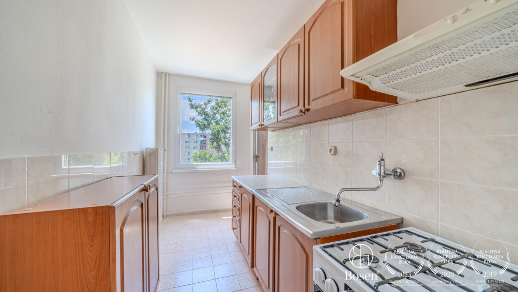 3,5 izbový byt s balkónom v tesnej blízkosti parku Ostredky