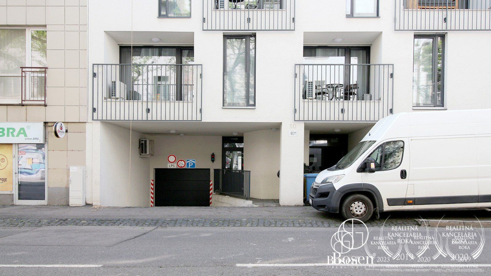 BOSEN | PREDANÝ _ Praktický 2 izbový byt v novostavbe s parkovacím státím, Staré mesto, Mickiewiczova, 40.46m2