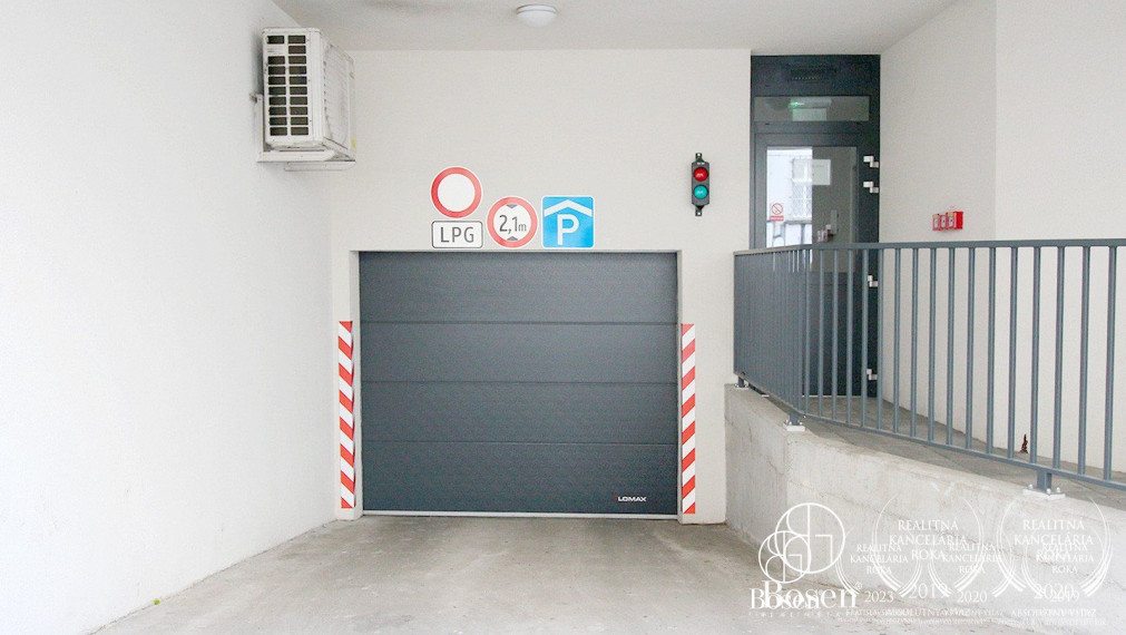 BOSEN | PREDANÝ _ Praktický 2 izbový byt v novostavbe s parkovacím státím, Staré mesto, Mickiewiczova, 40.46m2