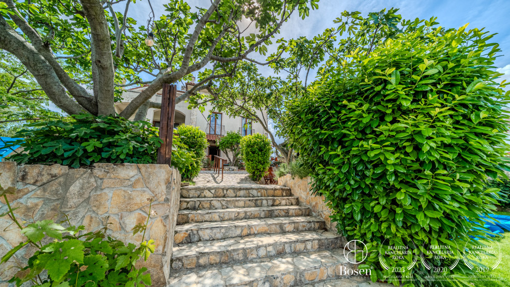 BOSEN | Apartmánový komplex s plážou a wellness, Košariská