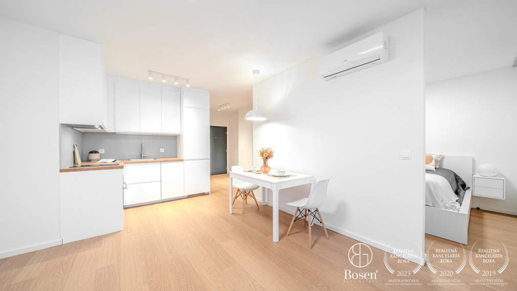 BOSEN | PREDANÝ _ Praktický 2 izbový byt v novostavbe s parkovacím státím, Staré mesto, Mickiewiczova, 40.46m2