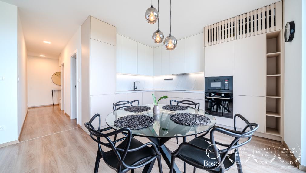 BOSEN | Na prenájom prémiový 3-izbový byt v novostavbe, 86 m², balkón, garáž, Záhorská Bystrica - rezidencie Karpatium.