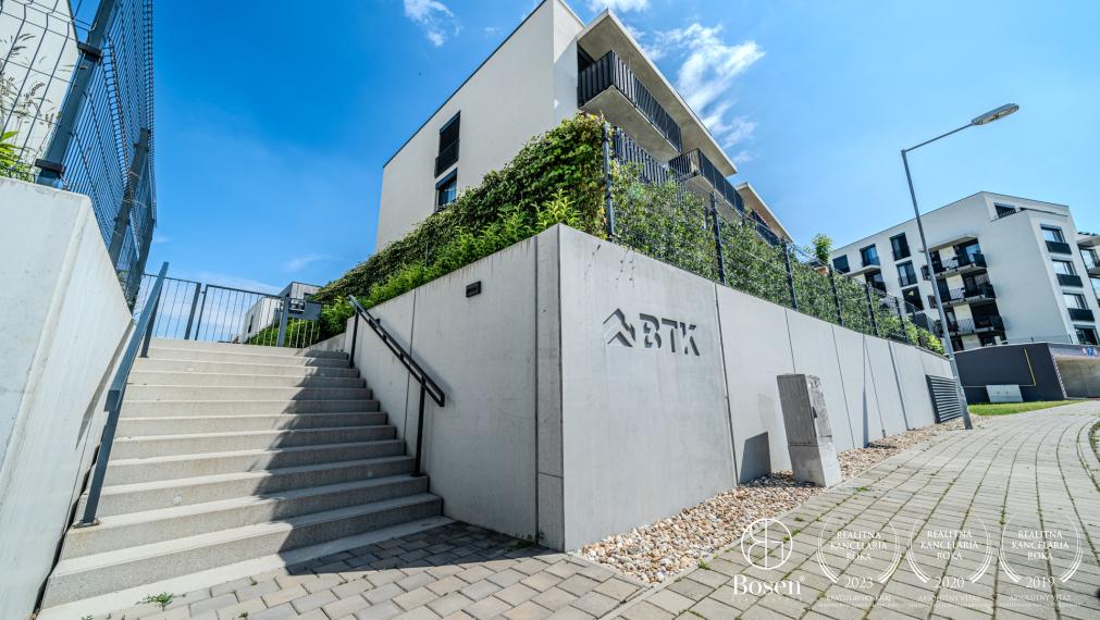 BOSEN | Na prenájom prémiový 3-izbový byt v novostavbe, 86 m², balkón, garáž, Záhorská Bystrica - rezidencie Karpatium.