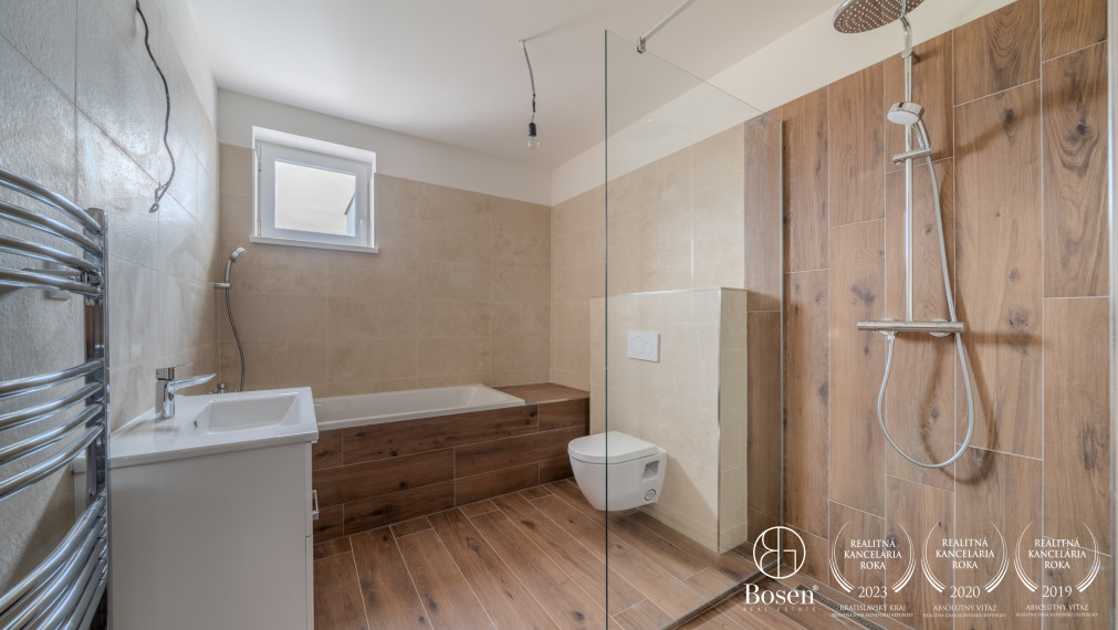 BOSEN | ZNÍŽENÁ CENA 4 izbového domu vo vysokom štandarde, Šamorín