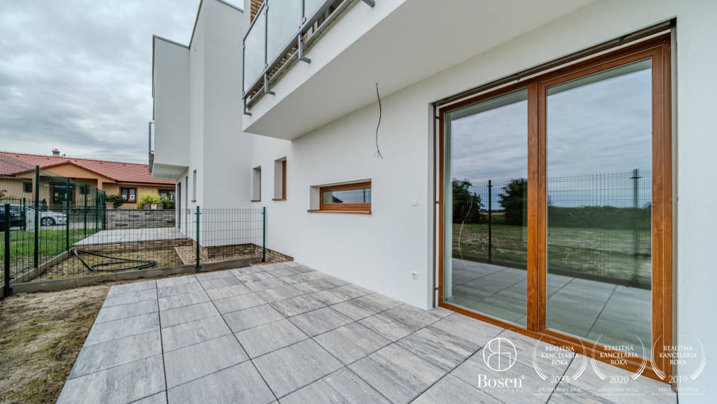 BOSEN | ZNÍŽENÁ CENA 4 izbového domu vo vysokom štandarde, Šamorín