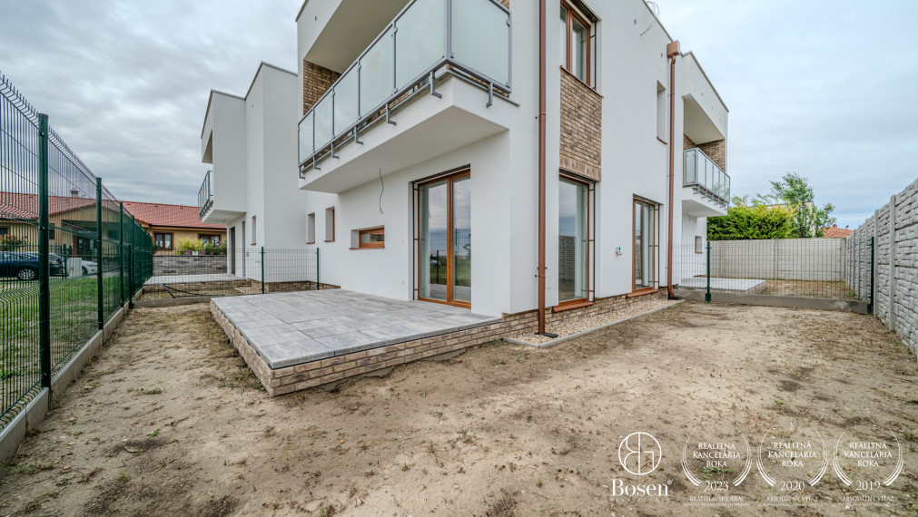 BOSEN | ZNÍŽENÁ CENA 4 izbového domu vo vysokom štandarde, Šamorín