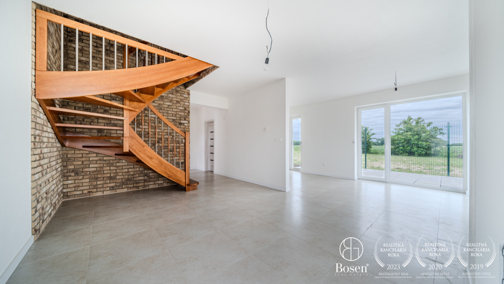 BOSEN | ZNÍŽENÁ CENA 4 izbového domu vo vysokom štandarde, Šamorín